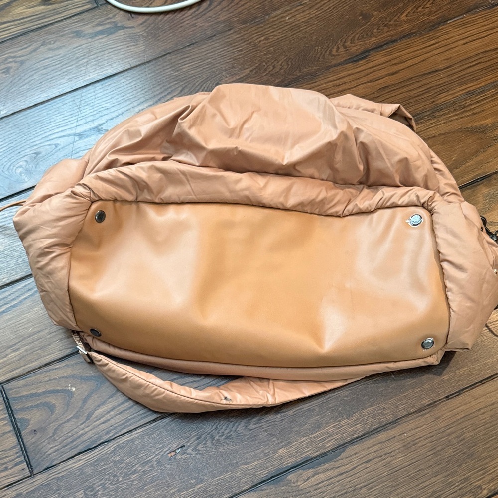 Caraa Tan Shoulder Bag - Picture 3 of 4